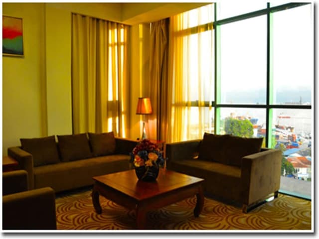 Executive Room