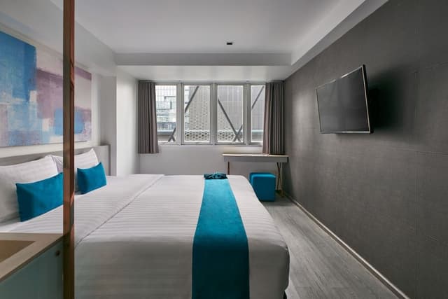 Executive Room, 1 Double or 2 Twin Beds