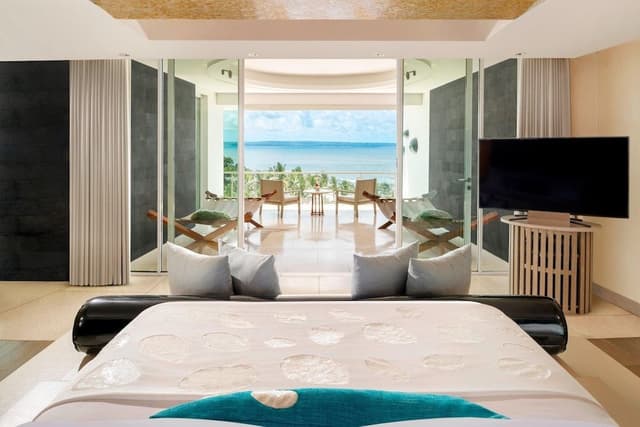 Penthouse Bi-Level Suite, 1 King, 2 Queen, Panoramic Ocean View