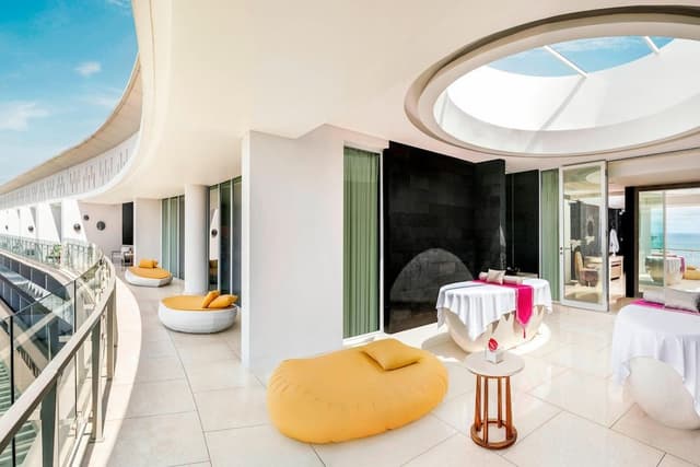 Penthouse Bi-Level Suite, 1 King, 2 Queen, Panoramic Ocean View