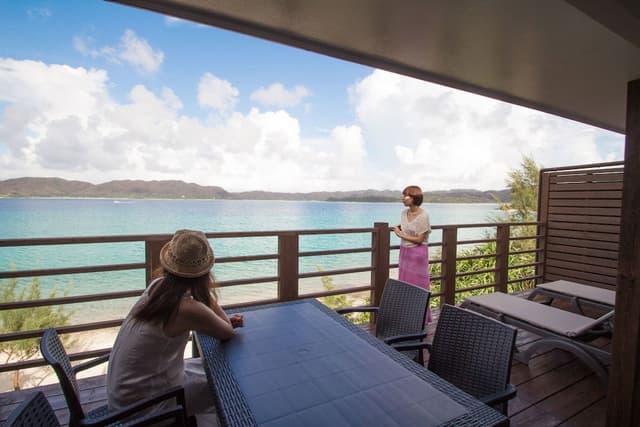 Family Room, 4 Bedrooms, Beachside
