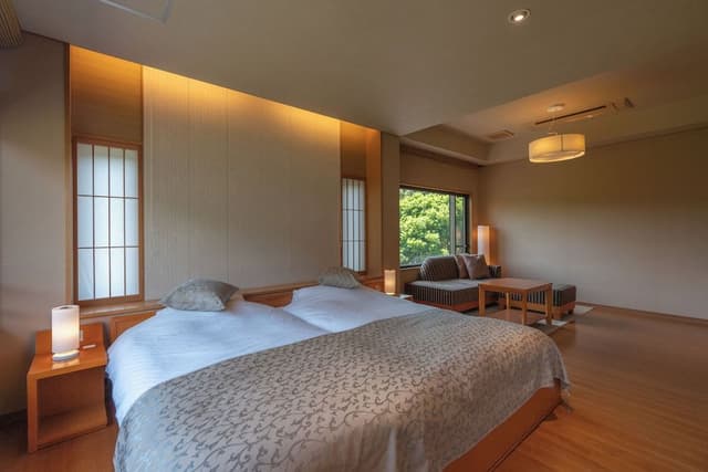 Japanese Western Style Corner Suite Room with Semi Open-air bath, Garden view (Second floor)