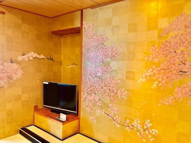 [Painting Special Room] Japanese Style Non-Smoking 12.5+3 Tatami (Mountain View, Run of the House)