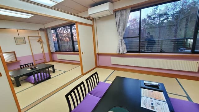 [Japanese Room with 8 + 8 Tatami Mats] Two Rooms, Non-Smoking