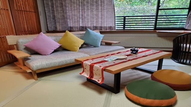 [Chic Modern] Twin + Japanese Room with 8 Tatami Mats, Non-Smoking