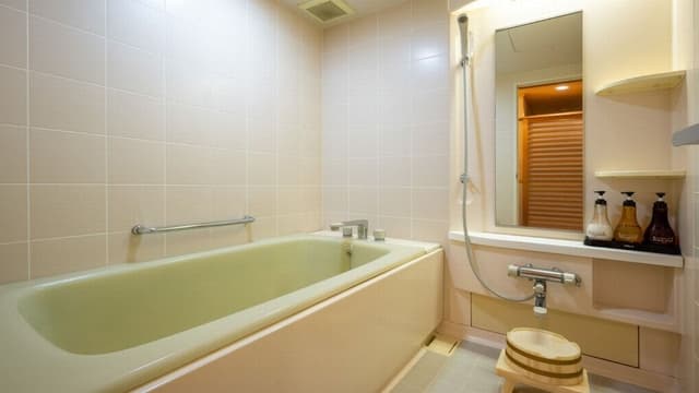 [Chic Modern] Twin + Japanese Room with 8 Tatami Mats, Non-Smoking