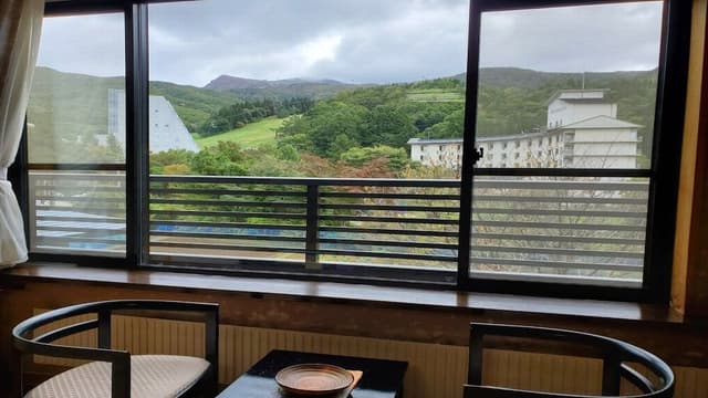 [Mountain Side Standard] Japanese Room, 10 Tatami Mats, Non-Smoking
