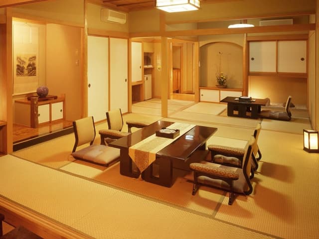 Deluxe Japanese-Style Room