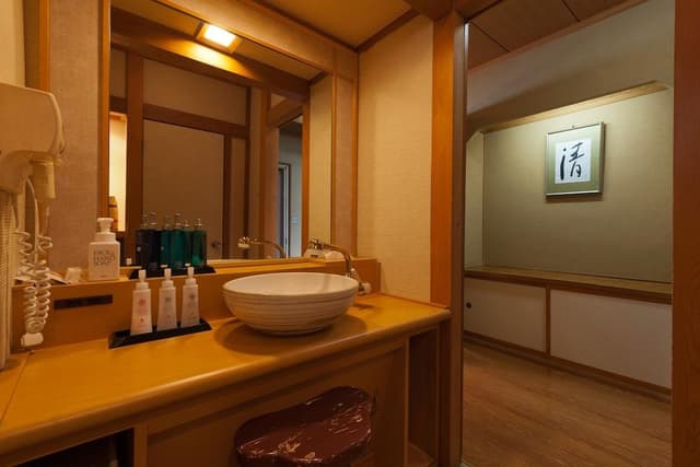 Deluxe Japanese-Style Room