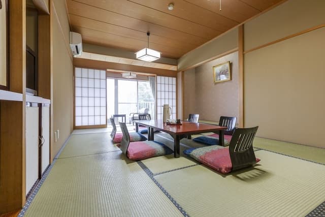 Japanese Room- Family Room, Non-Smoking