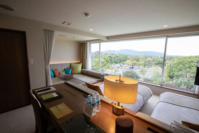 Deluxe Room, Non Smoking (2 Beds + 2 Futon)