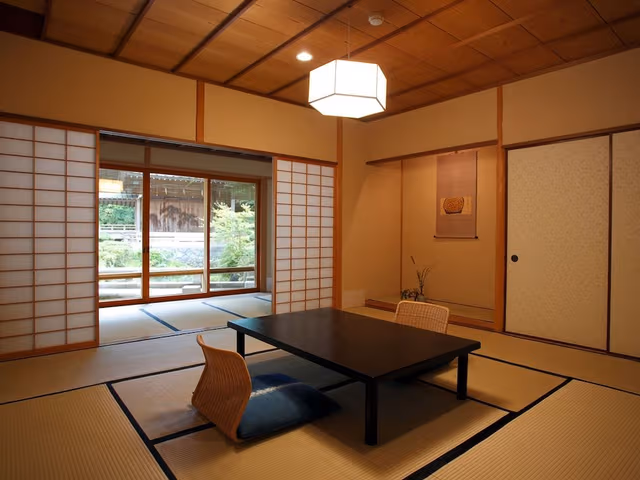 Standard Tatami Room, Pond View “OUT-BATH”