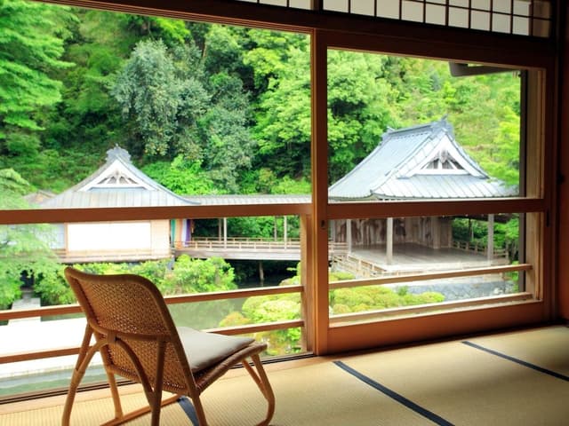 Standard Tatami Room, Pond View “OUT-BATH”