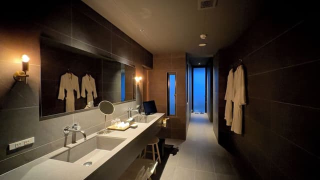 Luxury Twin Room, Balcony, Ocean View (Heritage)