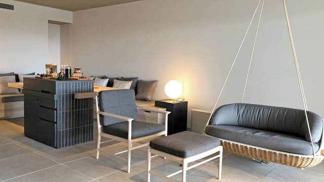 Luxury Twin Room (110, Jacuzzi,)