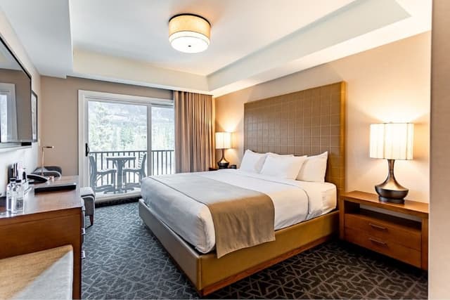 Mountain View Premium King