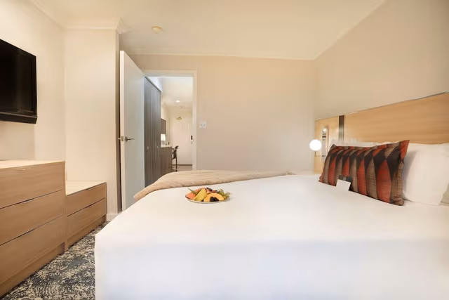 Full Kitchen Suite (Run Of House: Queen, King or 2 Double)
