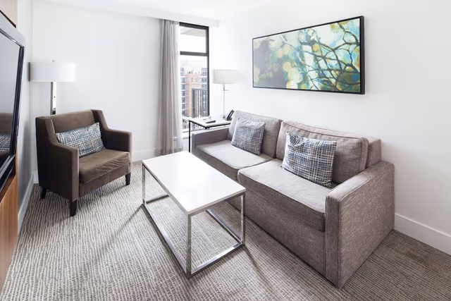 King, Suite, Kitchenette