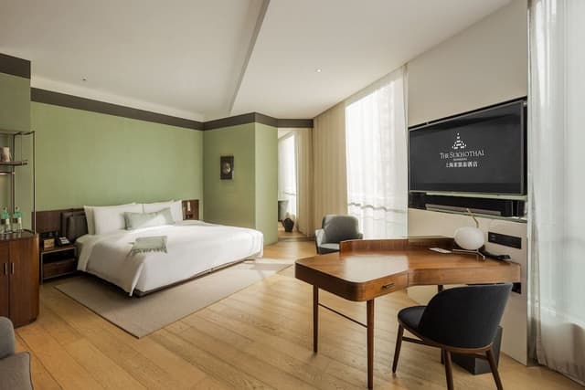 Premier King Room