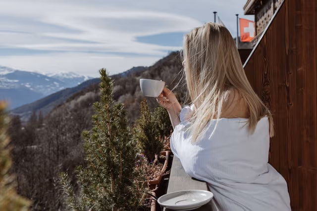 Junior Double or Twin Room, Balcony, Mountain View