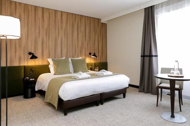 Prestige Room - Vineyards or Garden View