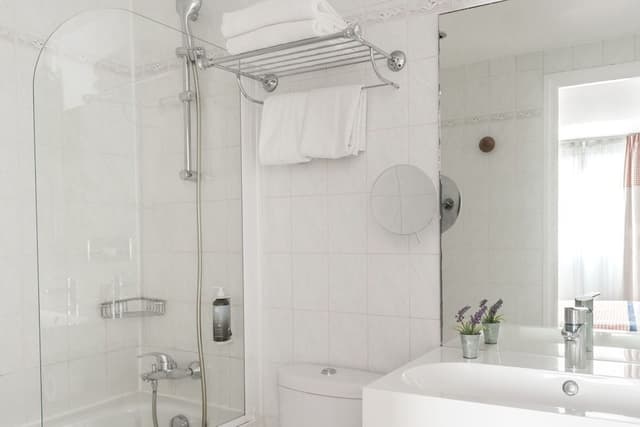Connecting rooms, 2 bedrooms, Includes soft minibar, courtesy tray, Chromecast, Digital press