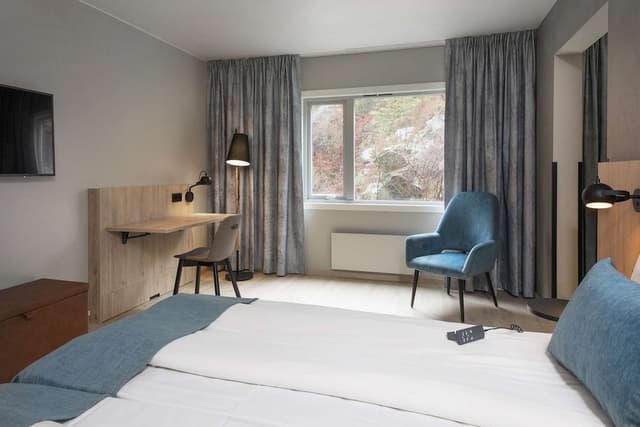 Twin Room (Standard)