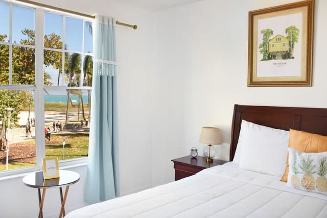 Signature Room, 1 King Bed, Ocean View