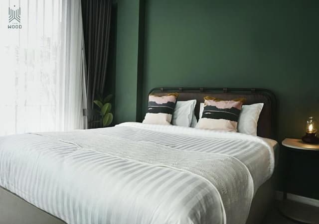 Standard King Bed