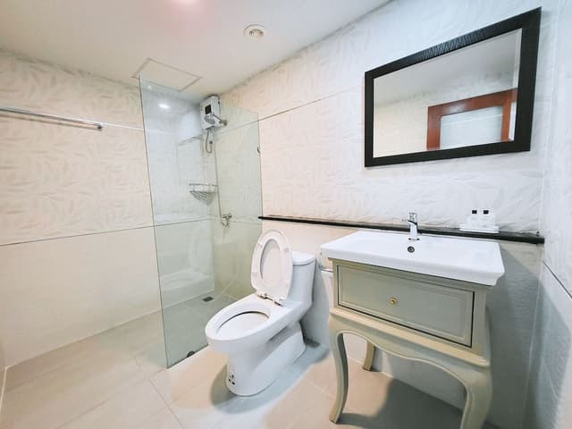 Deluxe Room, Pool View, Poolside