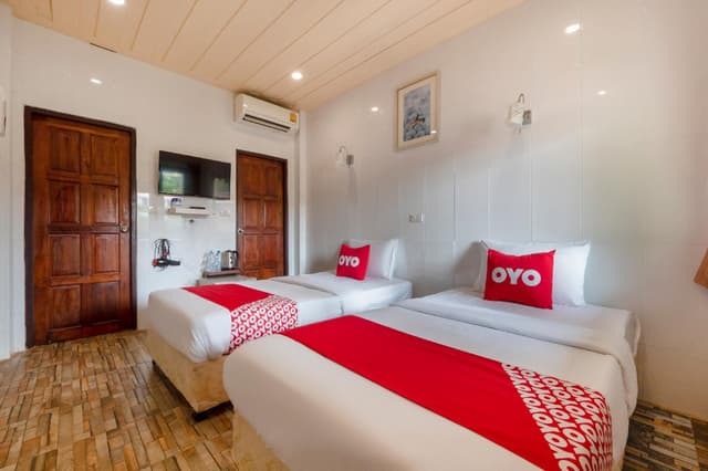 Deluxe Twin Room