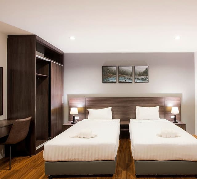 Standard Twin Room