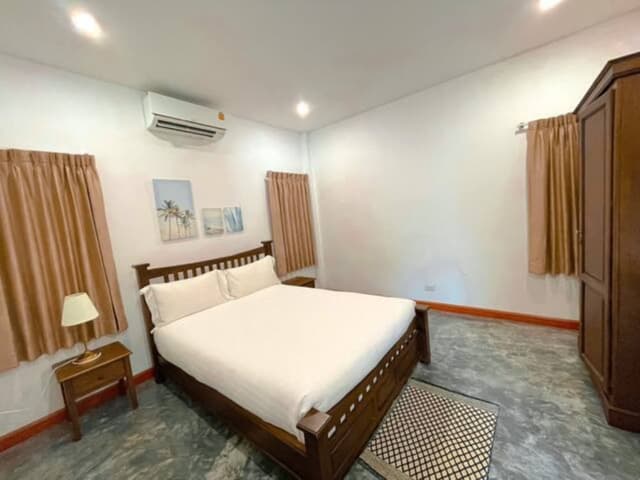 Villa, 2 Bedrooms, Poolside