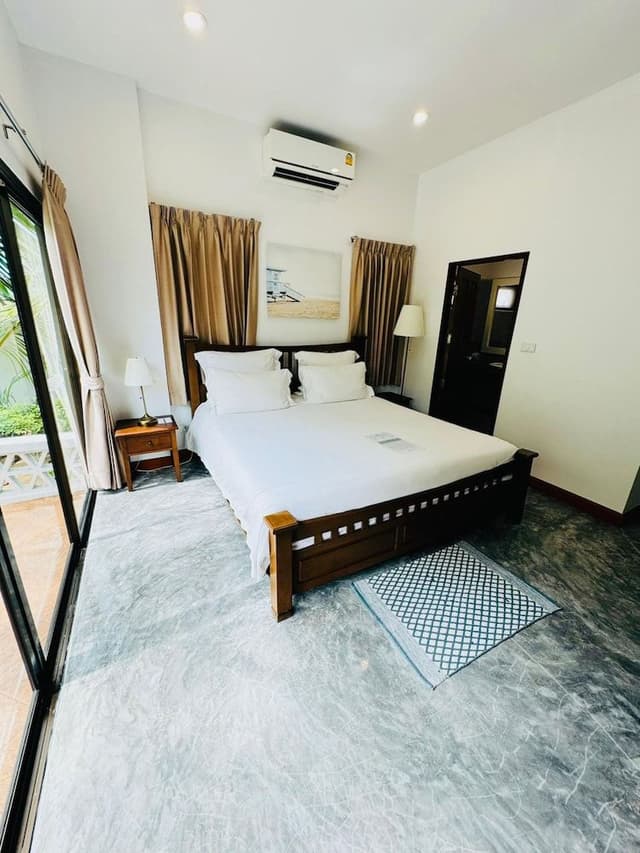 Villa, 2 Bedrooms, Poolside