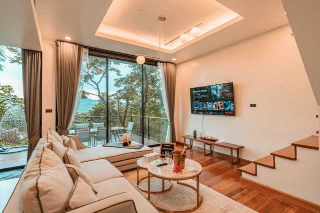 Hillrock Residence