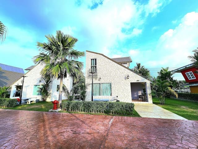 Pool Villa