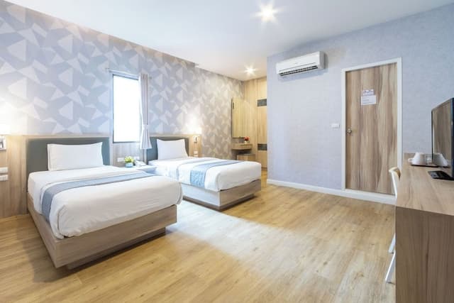 Deluxe Twin Room
