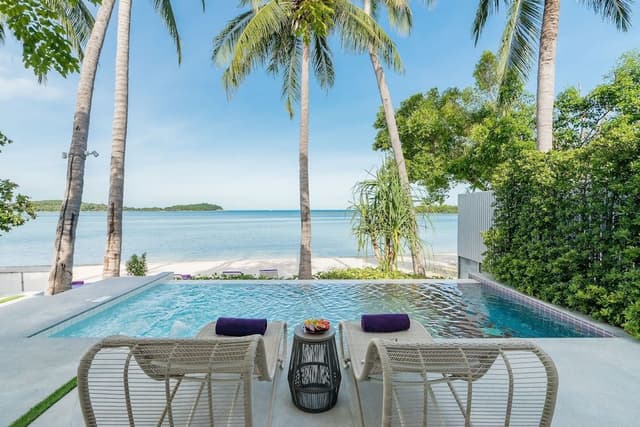 Beachfront Pool Villa