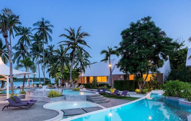 Sea Breeze Villa