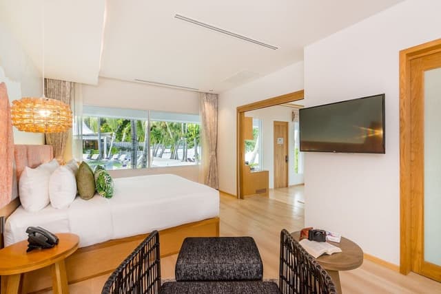 Beachfront Pool Villa