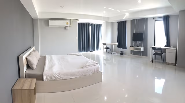 Deluxe Studio