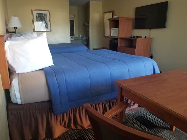 Room, 2 Queen Beds