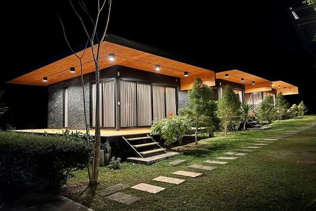 Deluxe Bungalow