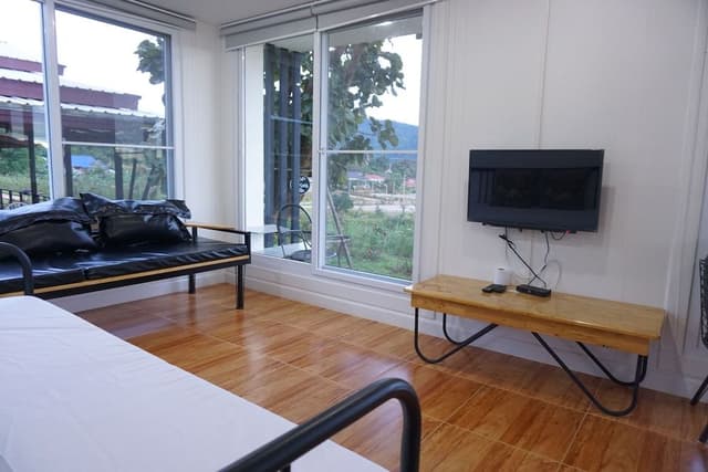 Studio Room