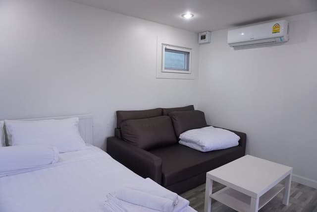 Studio Room