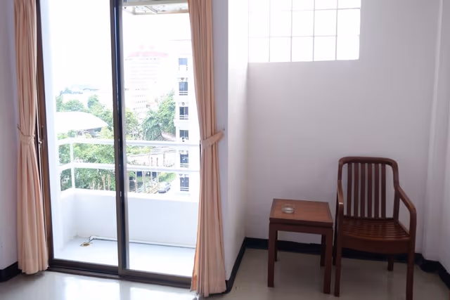 Deluxe Room, 1 King Bed