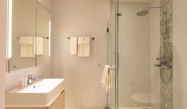Deluxe Suite Double