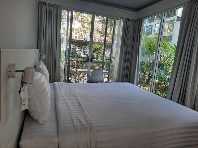 King Room with Garden View