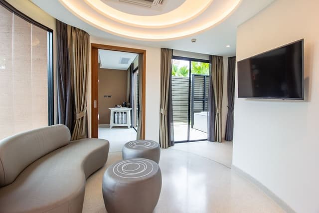 Villa with Jacuzzi