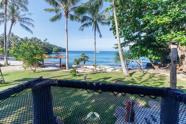 Beachfront Triple Room